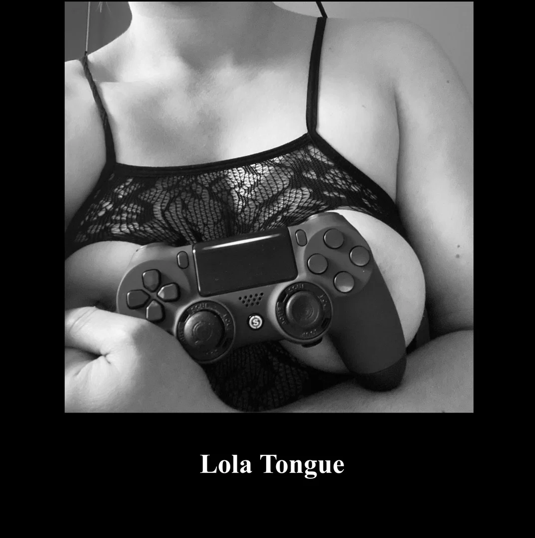 Lola Tongue profile banner