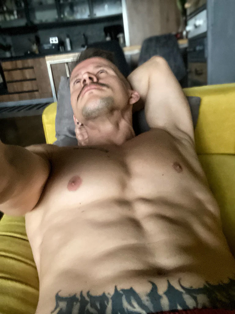 Fit Lover with big 🍆💦🔥's avatar