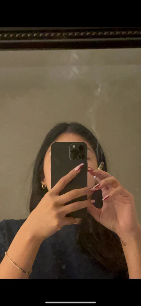japanese sloppy sushi girl's avatar