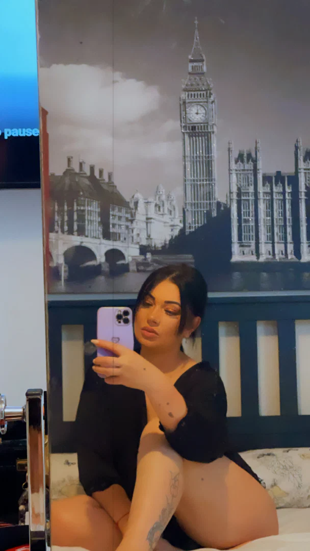 Julia❤️ profile banner