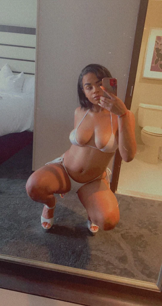 Amina's avatar