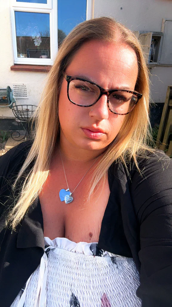 XxMrsKatBBWxX's avatar