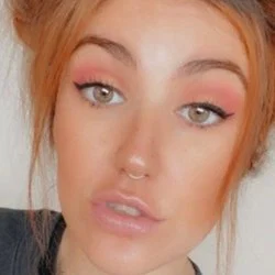 Tullulah Noelle's avatar