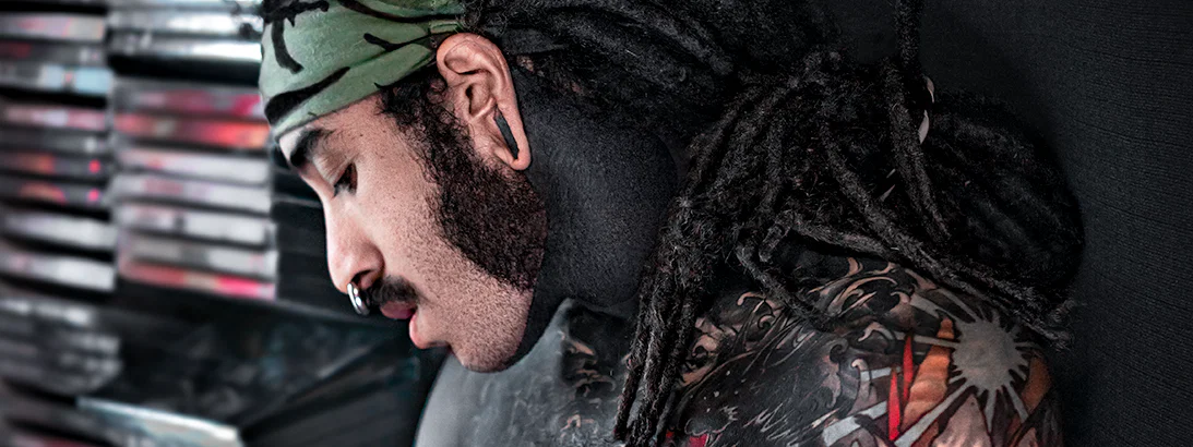 Julian Esteban profile banner