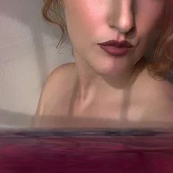 Mila Voxx's avatar