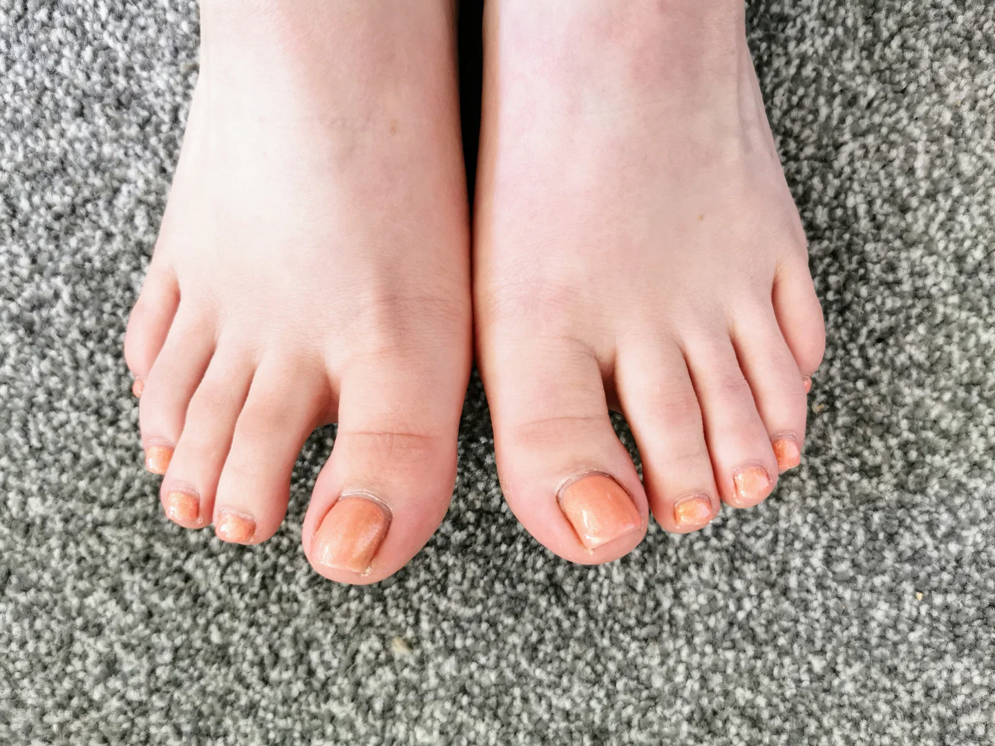 Elles Feet profile banner