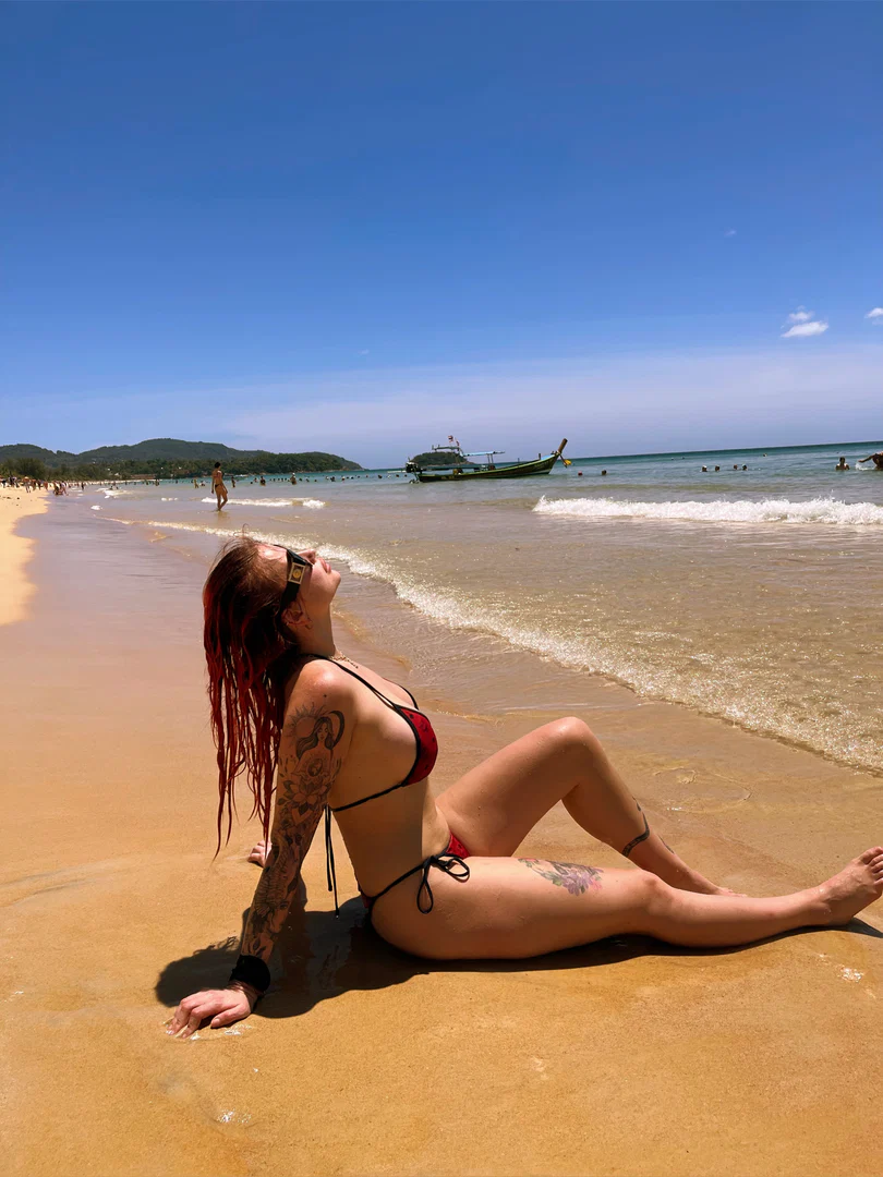 Dominaqueen profile banner