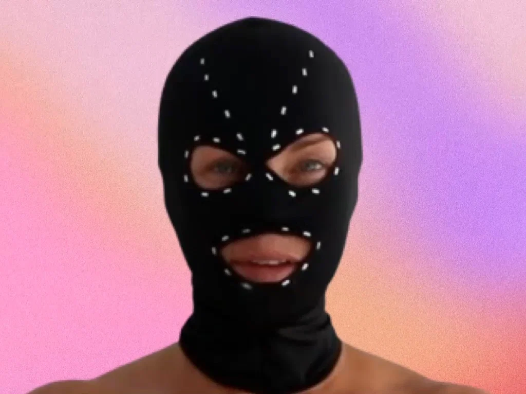 Lisa Lambard's avatar