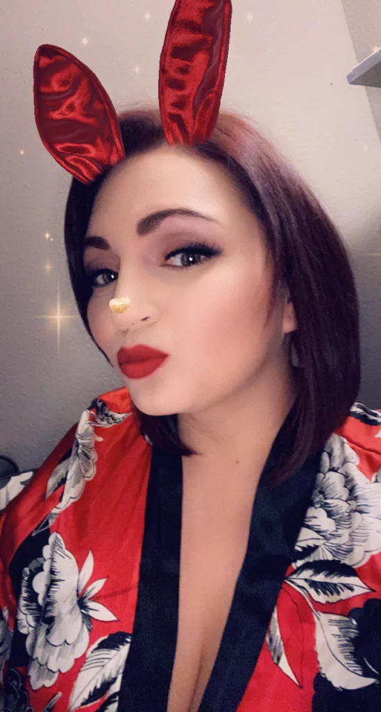 CurvyVixen's avatar