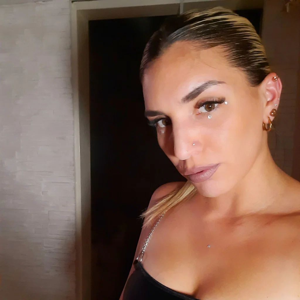 BabyQueenOn's avatar