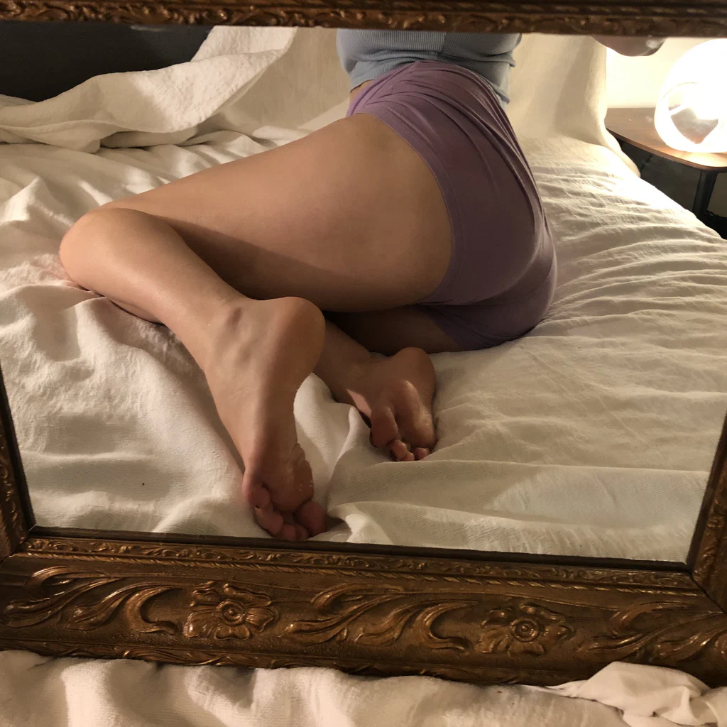 Cutie Feet's avatar