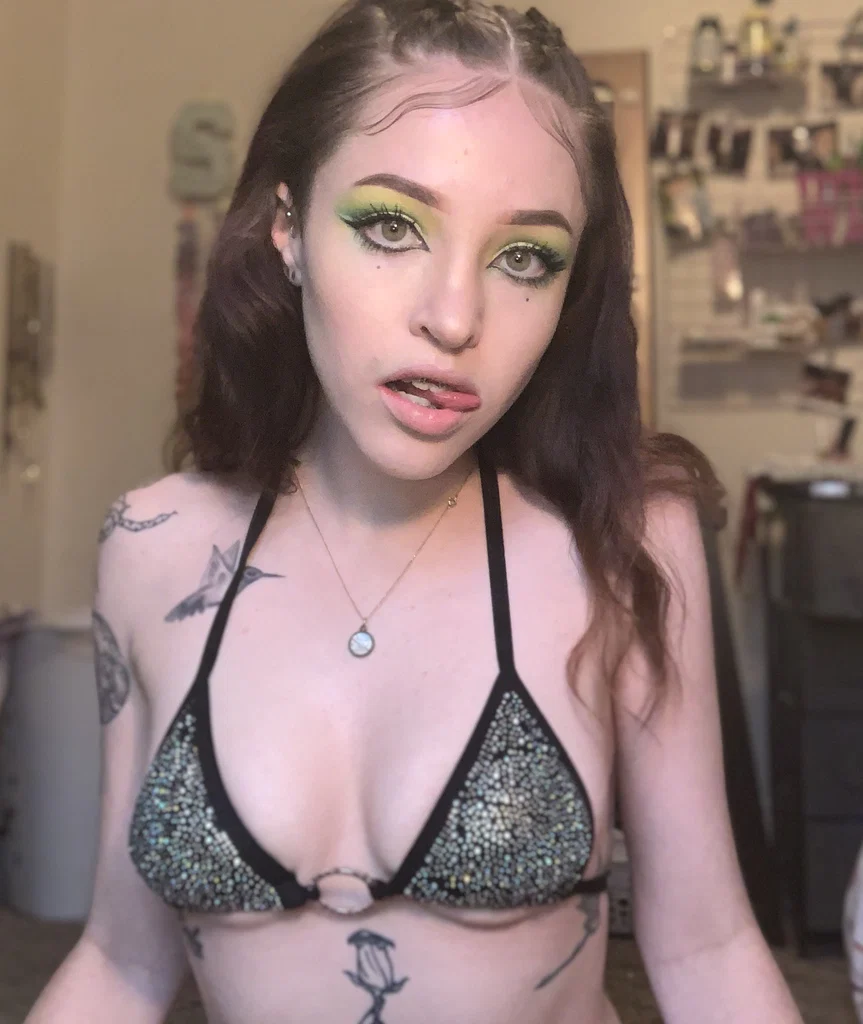 Naya Joy's avatar