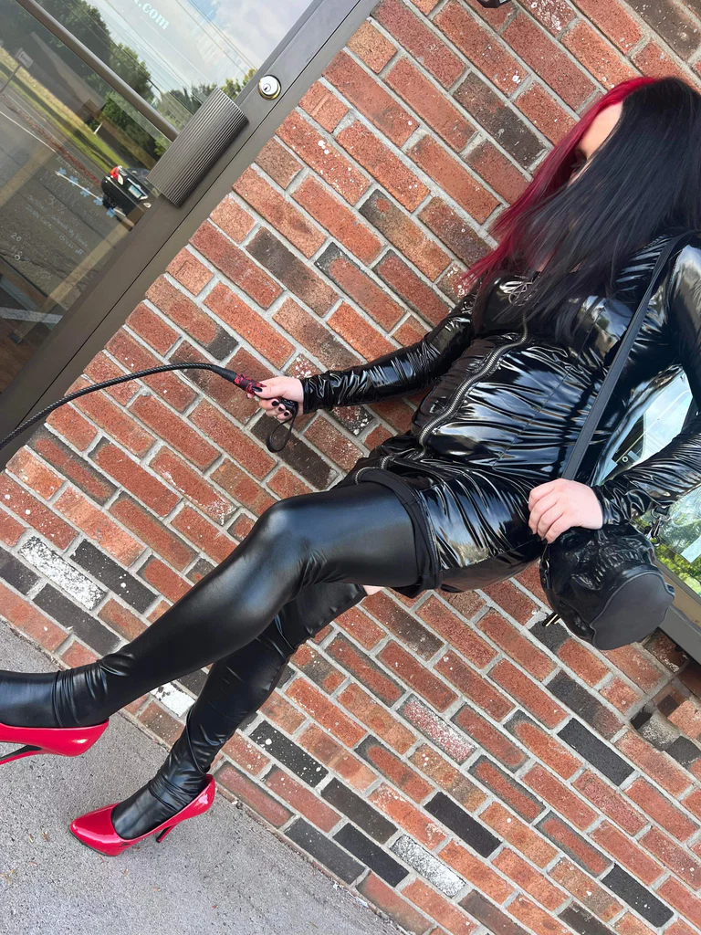 Mistress Persephone's avatar
