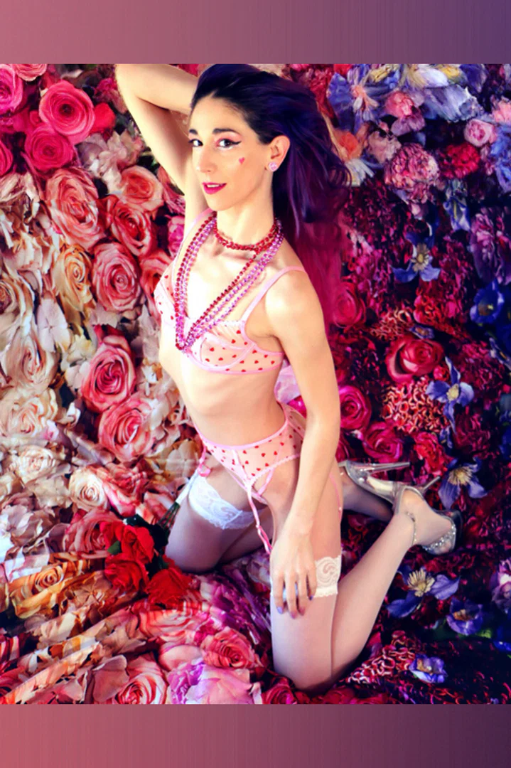Ellie Réaux profile banner