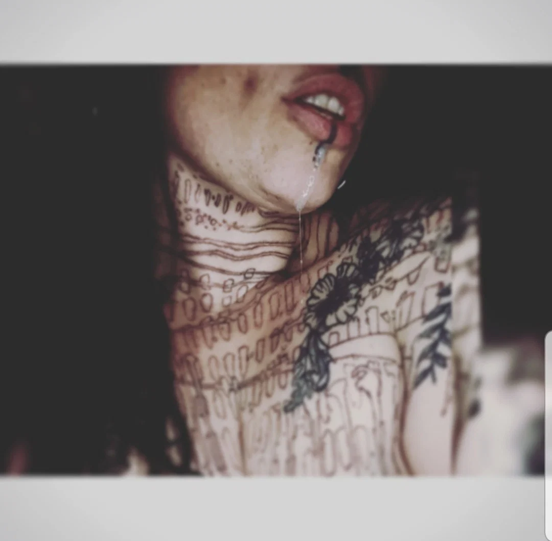 Amapola negra profile banner