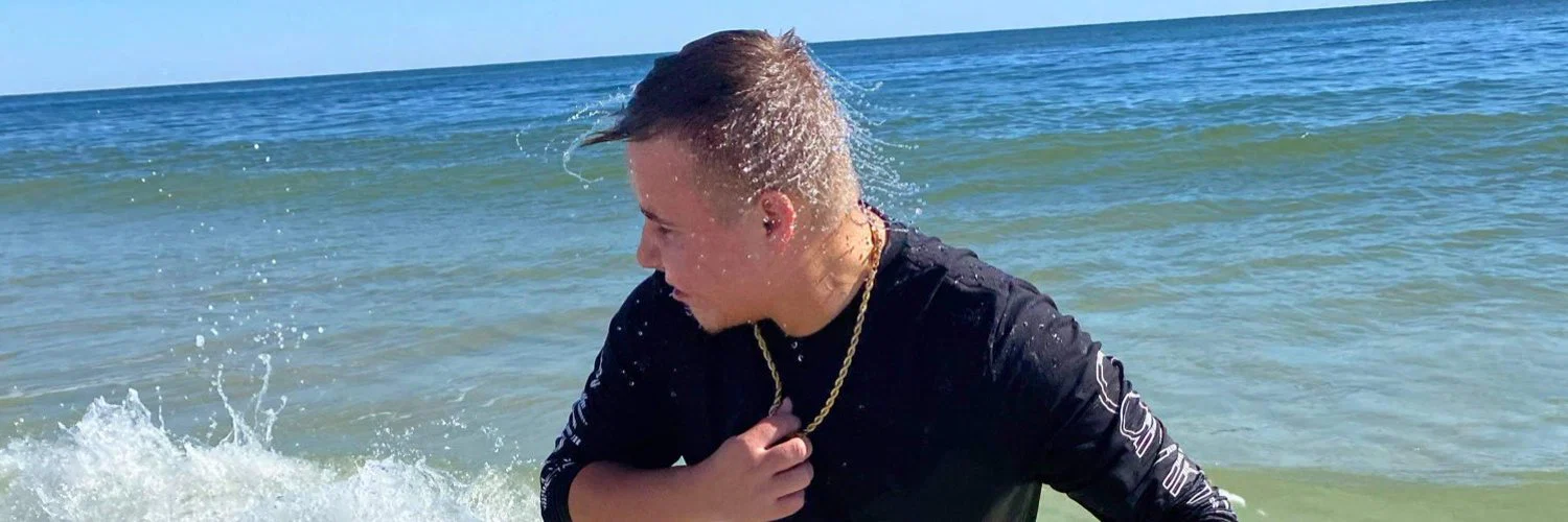 Trenton Lovins profile banner