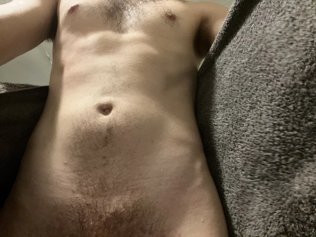 SkinnyWhiteBoy