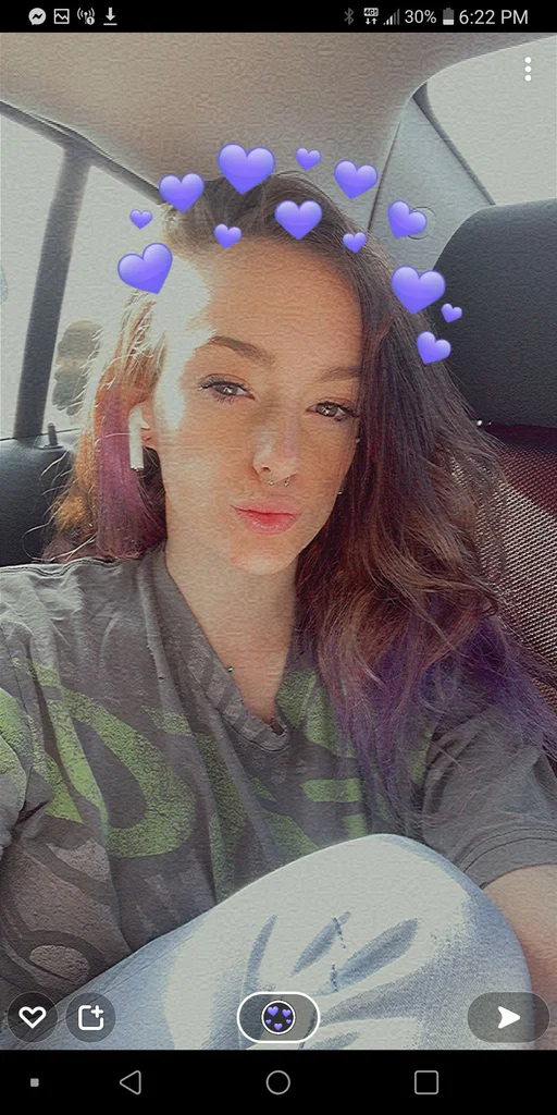 Queen Vee's avatar