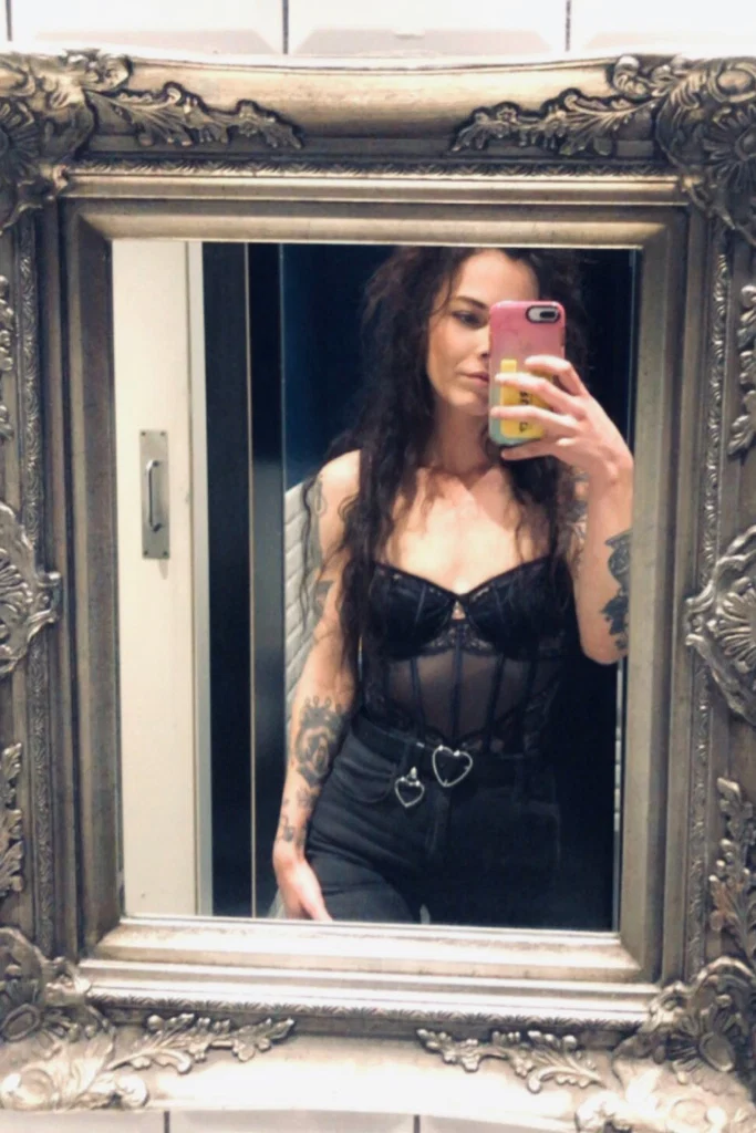 Lucy Lovex's avatar