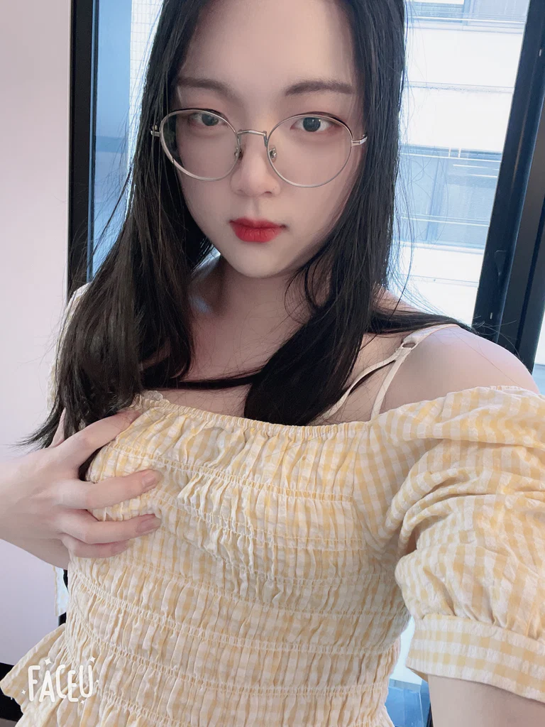 Sissy Lunar's avatar
