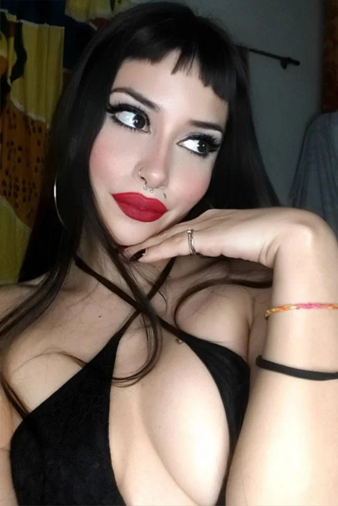 Venus Del Rey's avatar