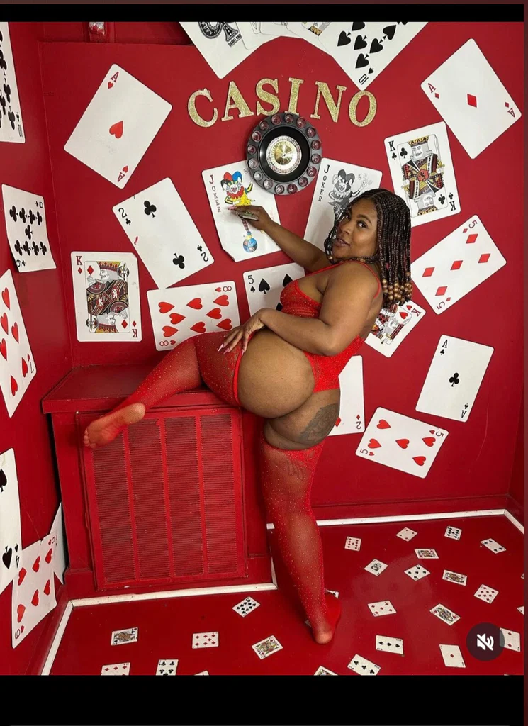 Exotic Lexi's avatar
