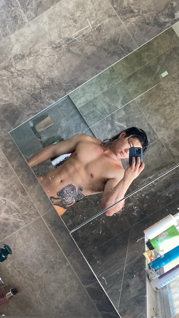 Just ur average asian's avatar