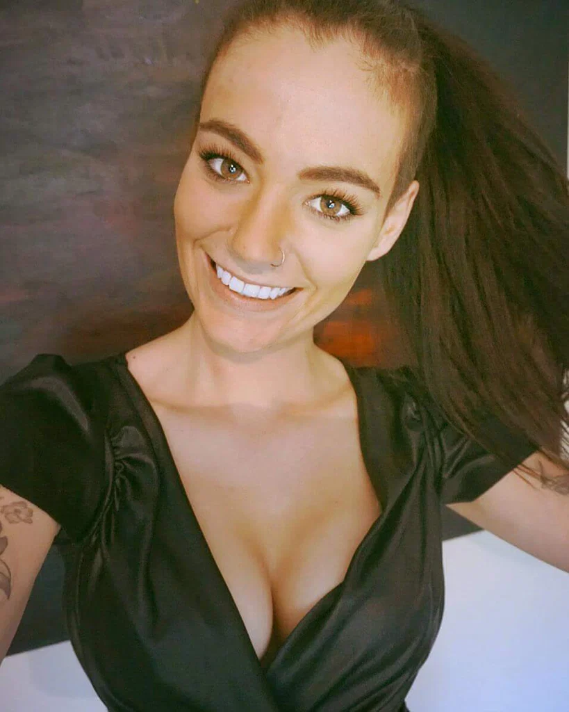 Bipolar Barbie's avatar