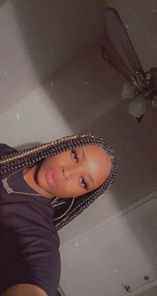 Savannah Flowers's avatar