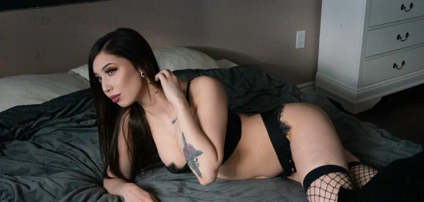 MiaVanilla profile banner