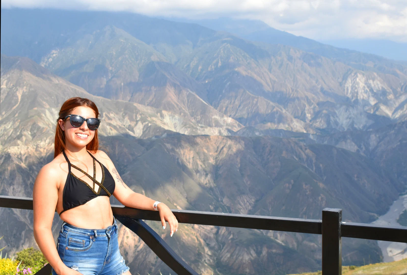 Daniela Jauregui profile banner