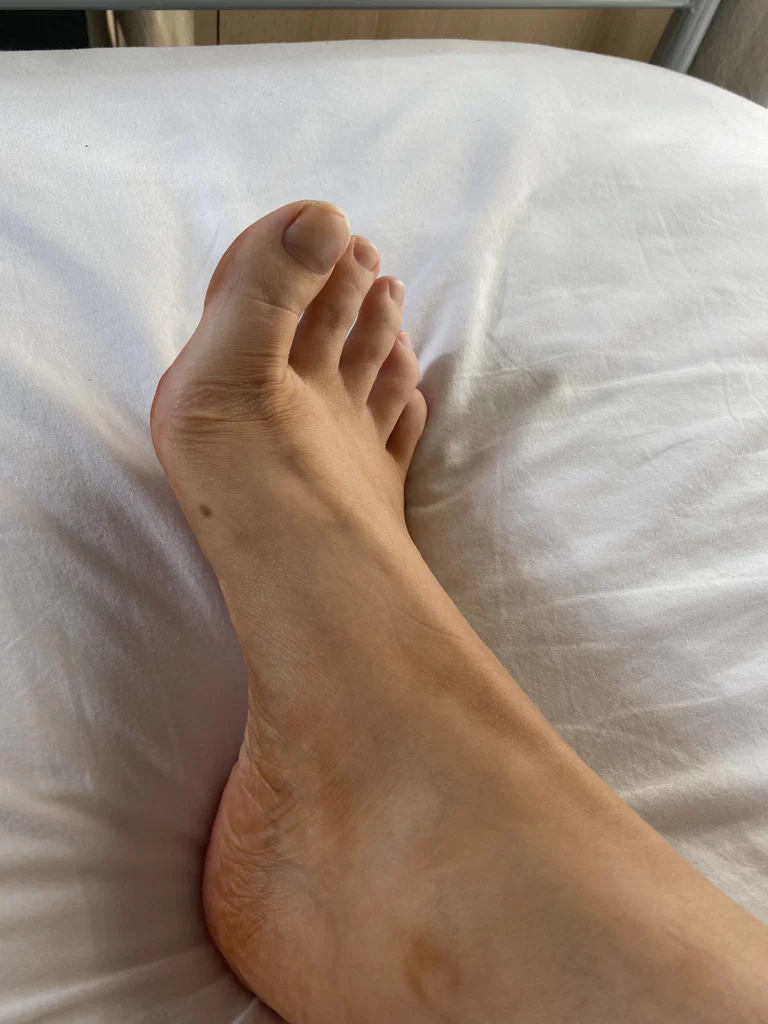 under my arches 🦶🏼✨'s avatar