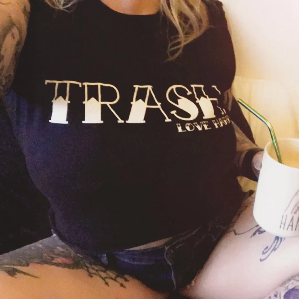 j*'s avatar