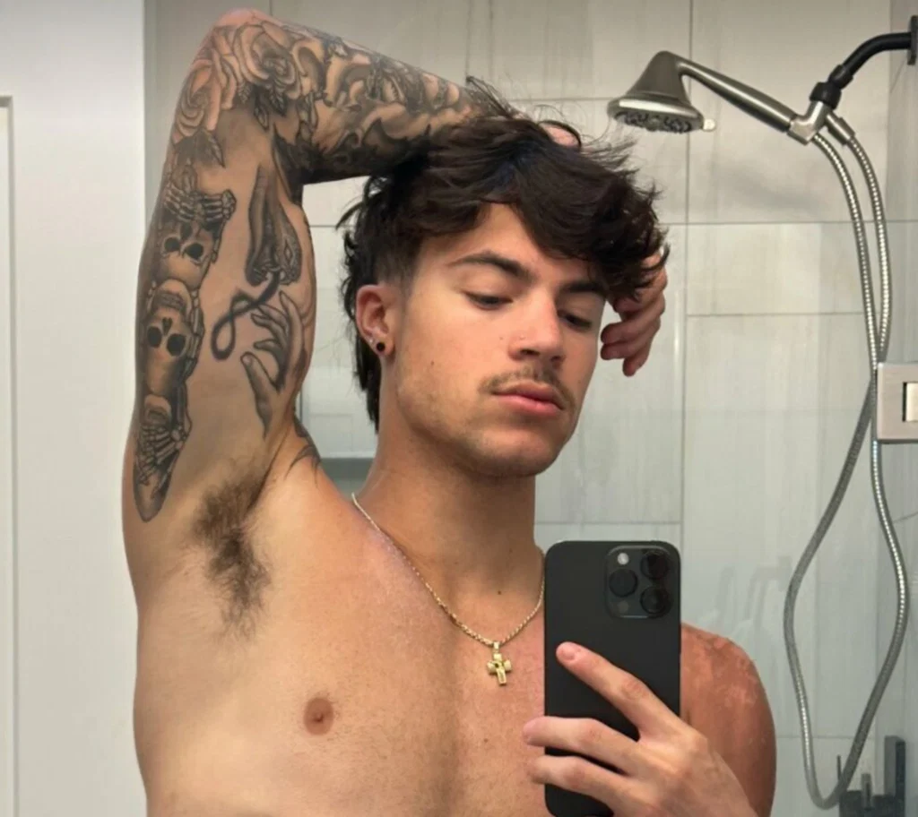 prettymixedboy's avatar