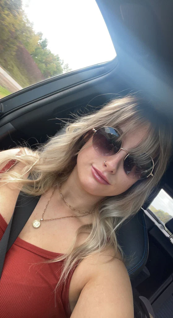 Ellie Kruze's avatar