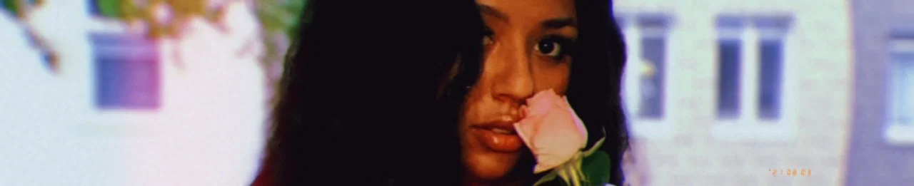 Valentina profile banner