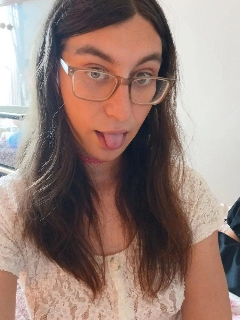 Tessa Luna's avatar
