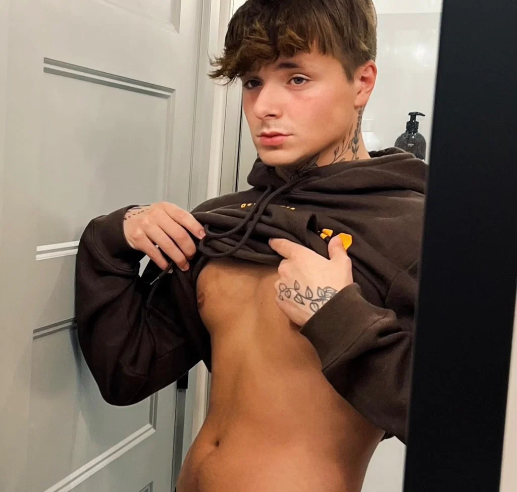 Cameron Rivers's avatar