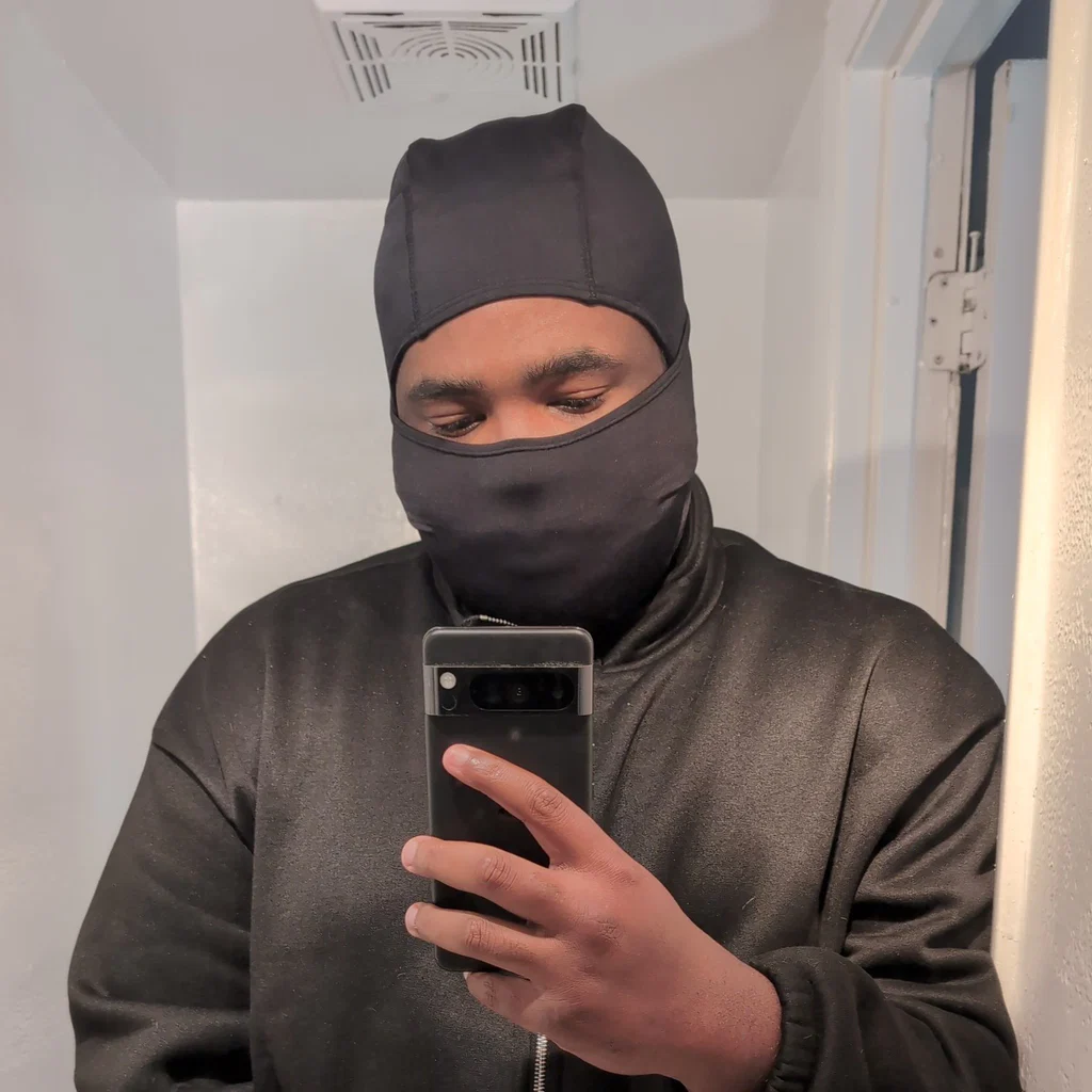 Teddy Luv's avatar