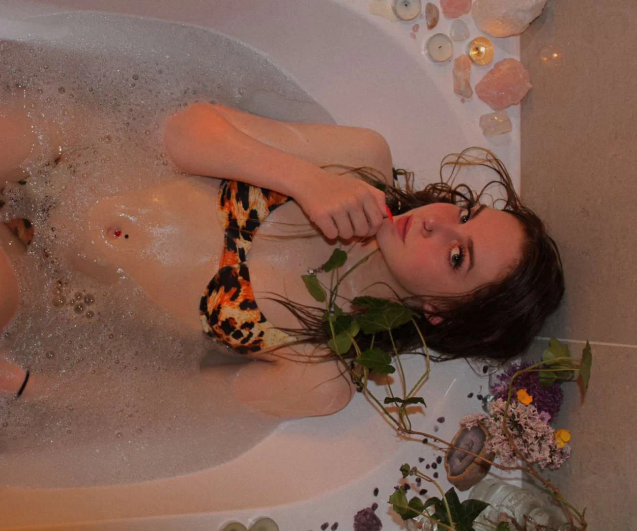 Bee ;) profile banner