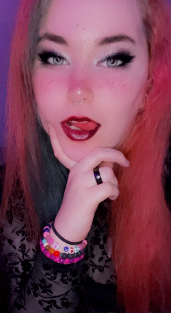 Molly Mayhem's avatar
