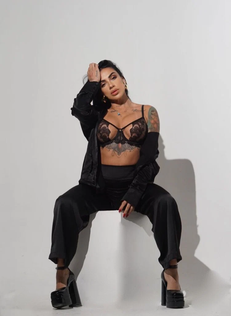 Pao Avella