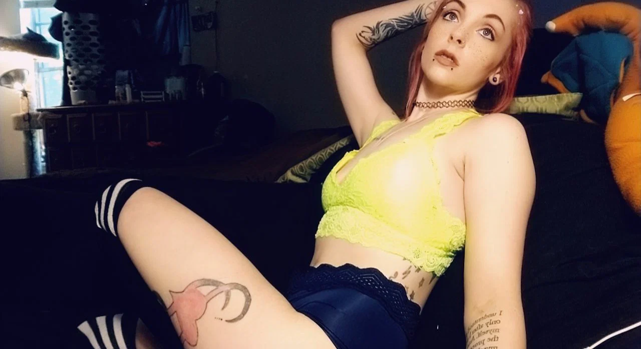 KinkyKoty 🖤 profile banner