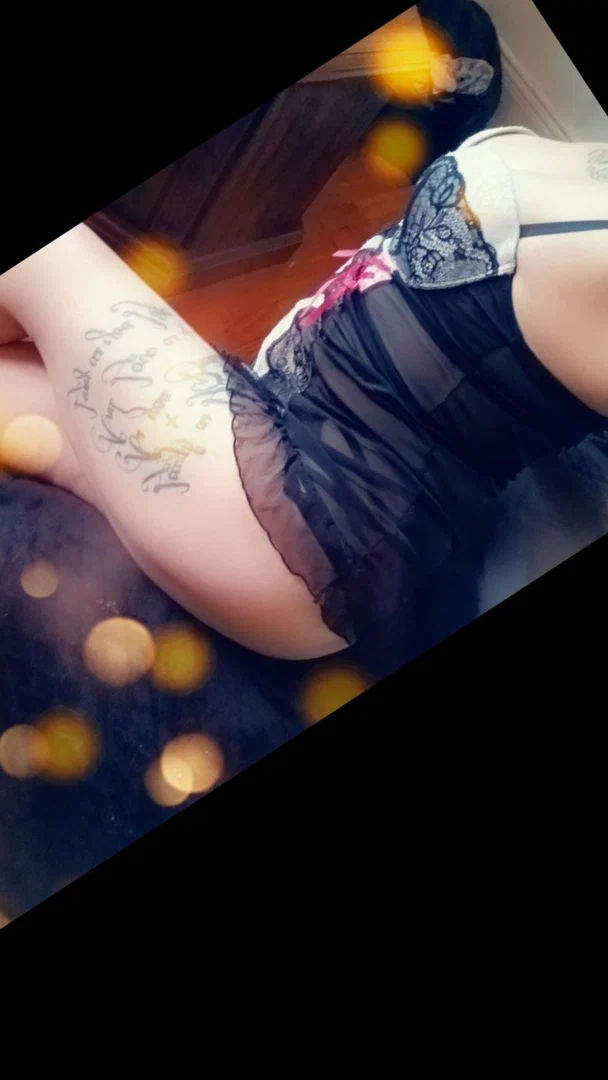 Leigh profile banner
