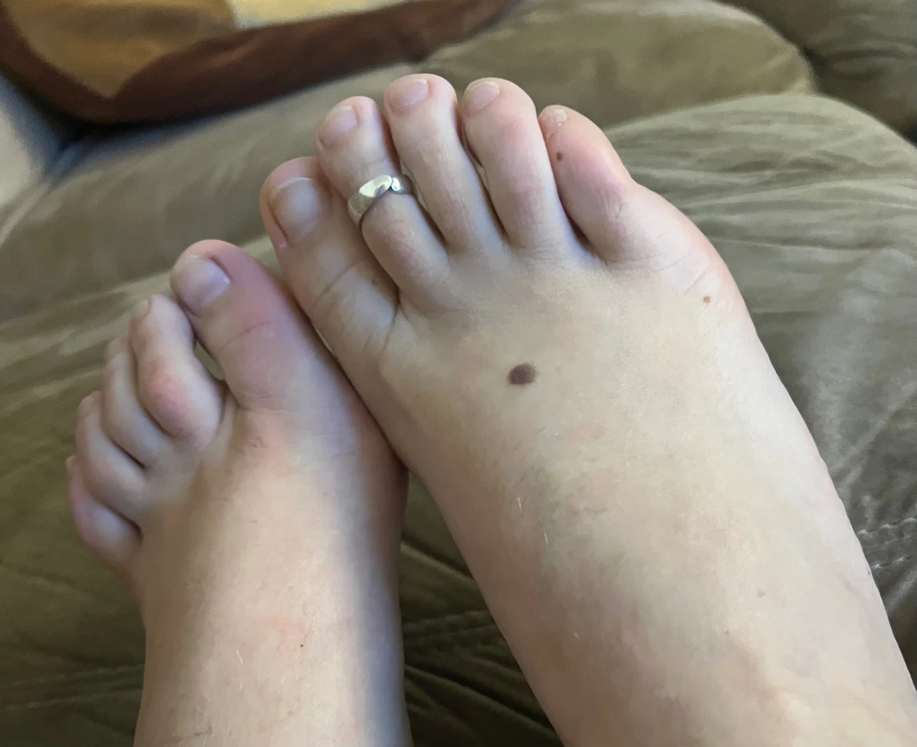 NAUGHTY LITTLE FEET ππΈπΌ profile banner