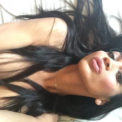 Yasmin Lee's avatar