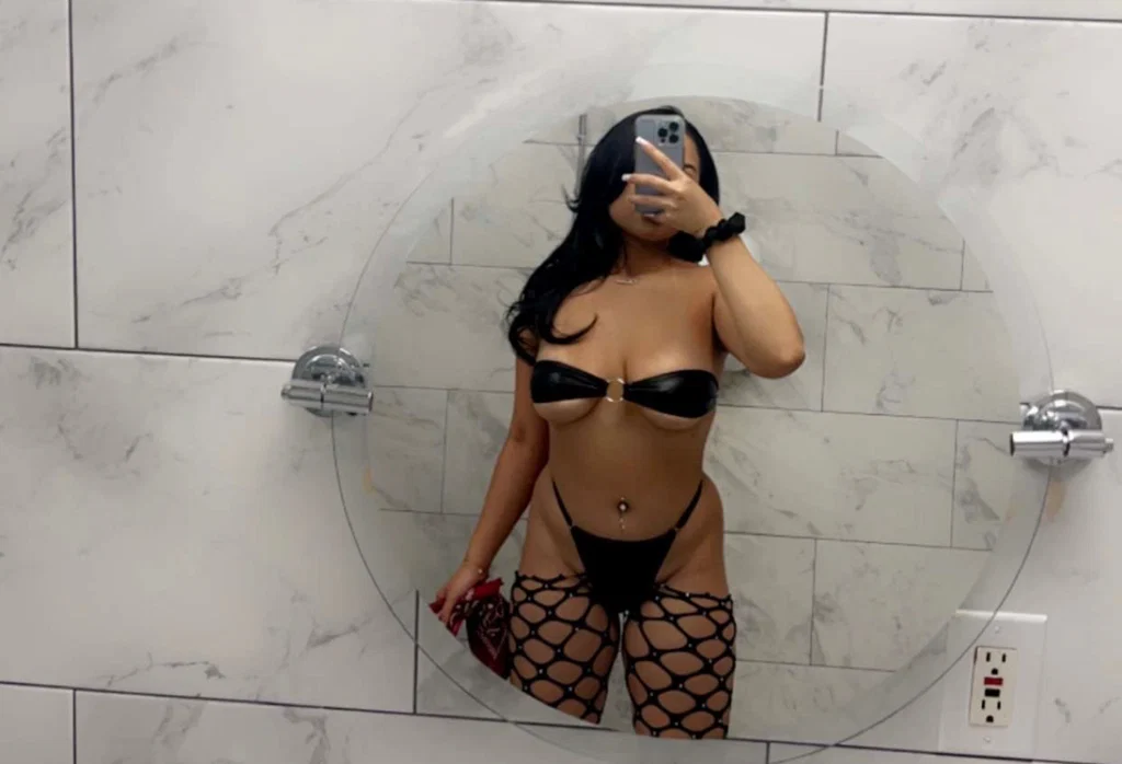 JADE SWEETS's avatar