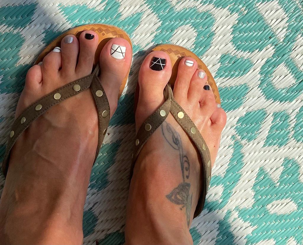 Butterflyfeet