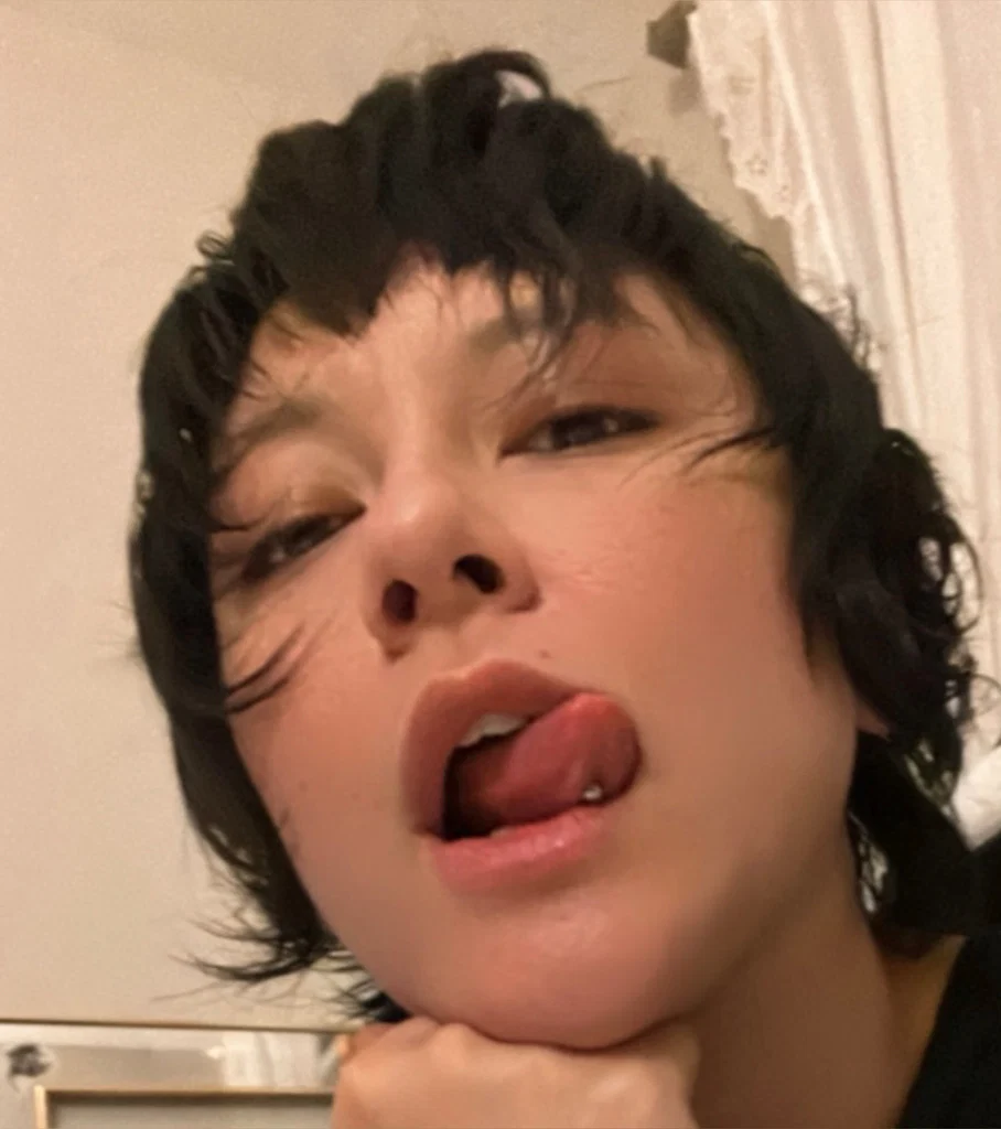 angel is online