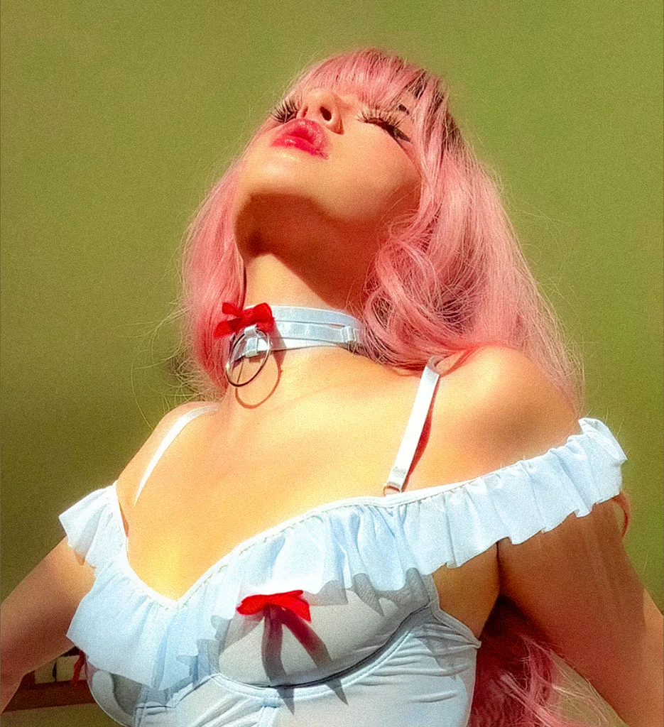 Domina Nina's avatar